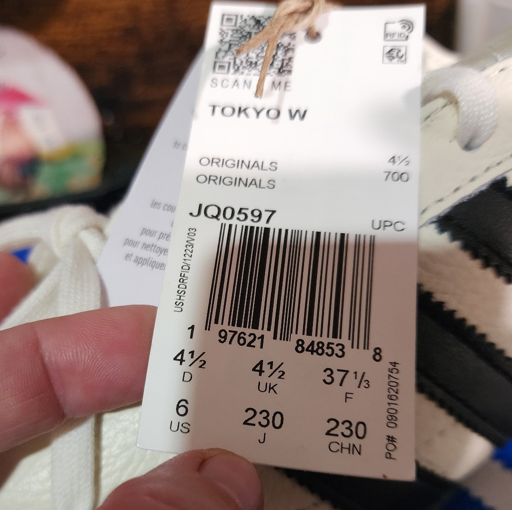 New Adidas Tokyo - Picture 3 of 3